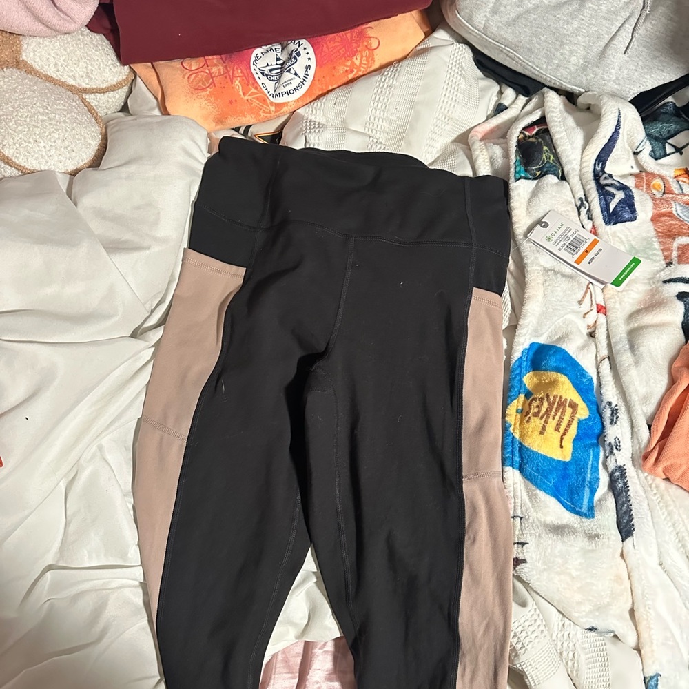 GAIAM Black and Tan Leggings Comfortable Bottoms